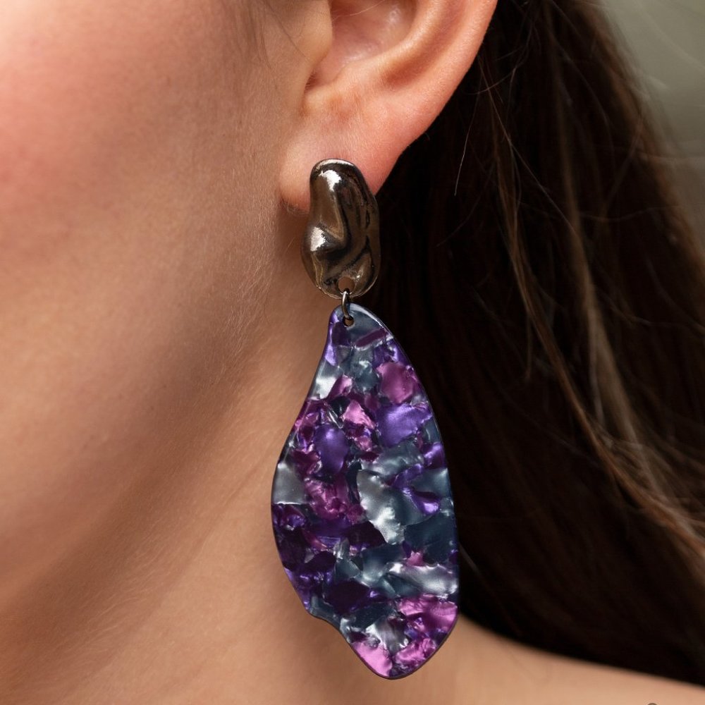 NWT Fish Out of Water marbled stud earrings